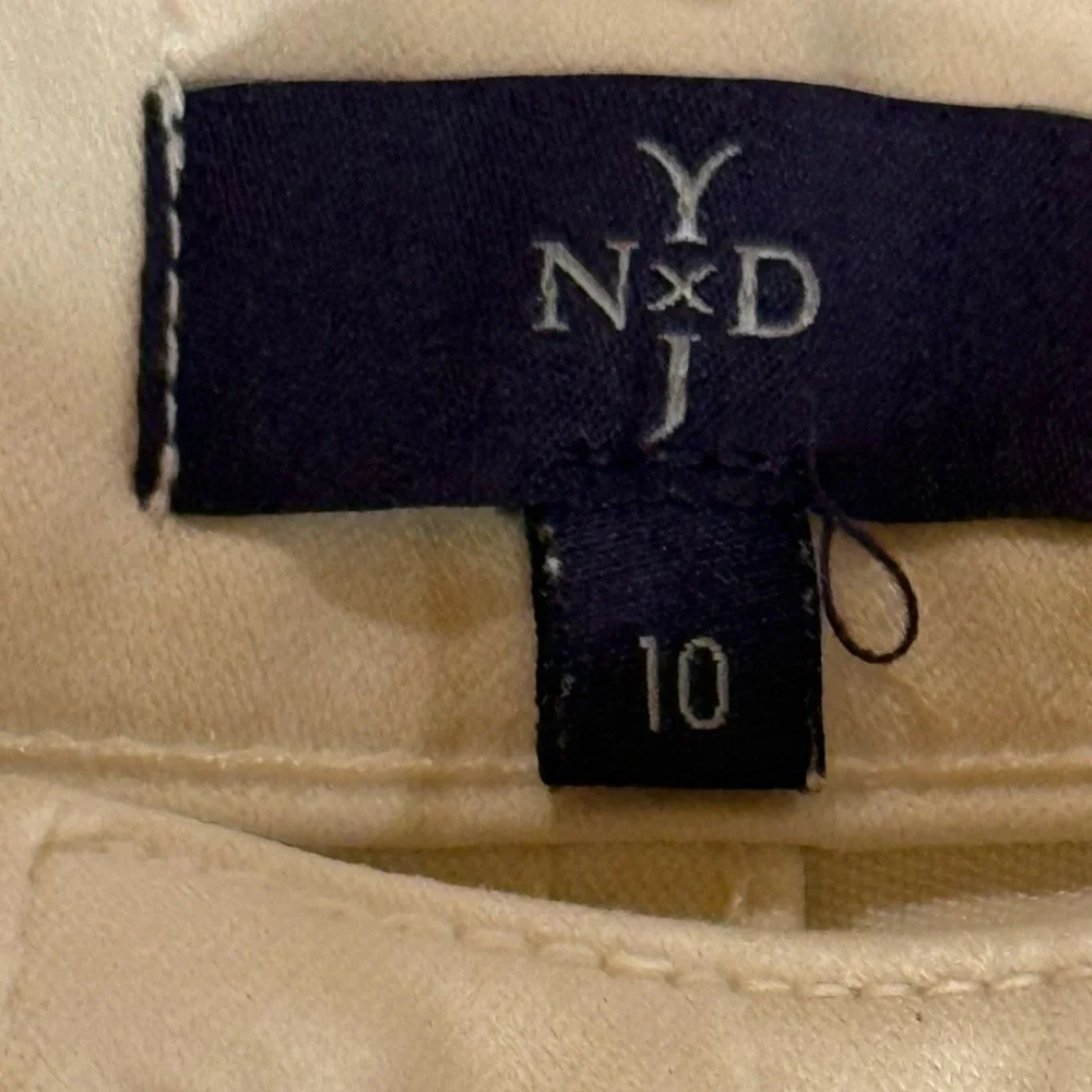NYDJ Sheri Slim White Lift Tuck‎ Technology USA Made Ladies Size 10